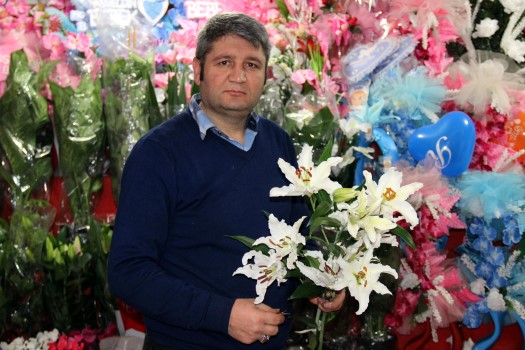 8 Mayıs Pazar günü kutlanacak Anneler Günü öncesi çiçekçiler hazırlıklara