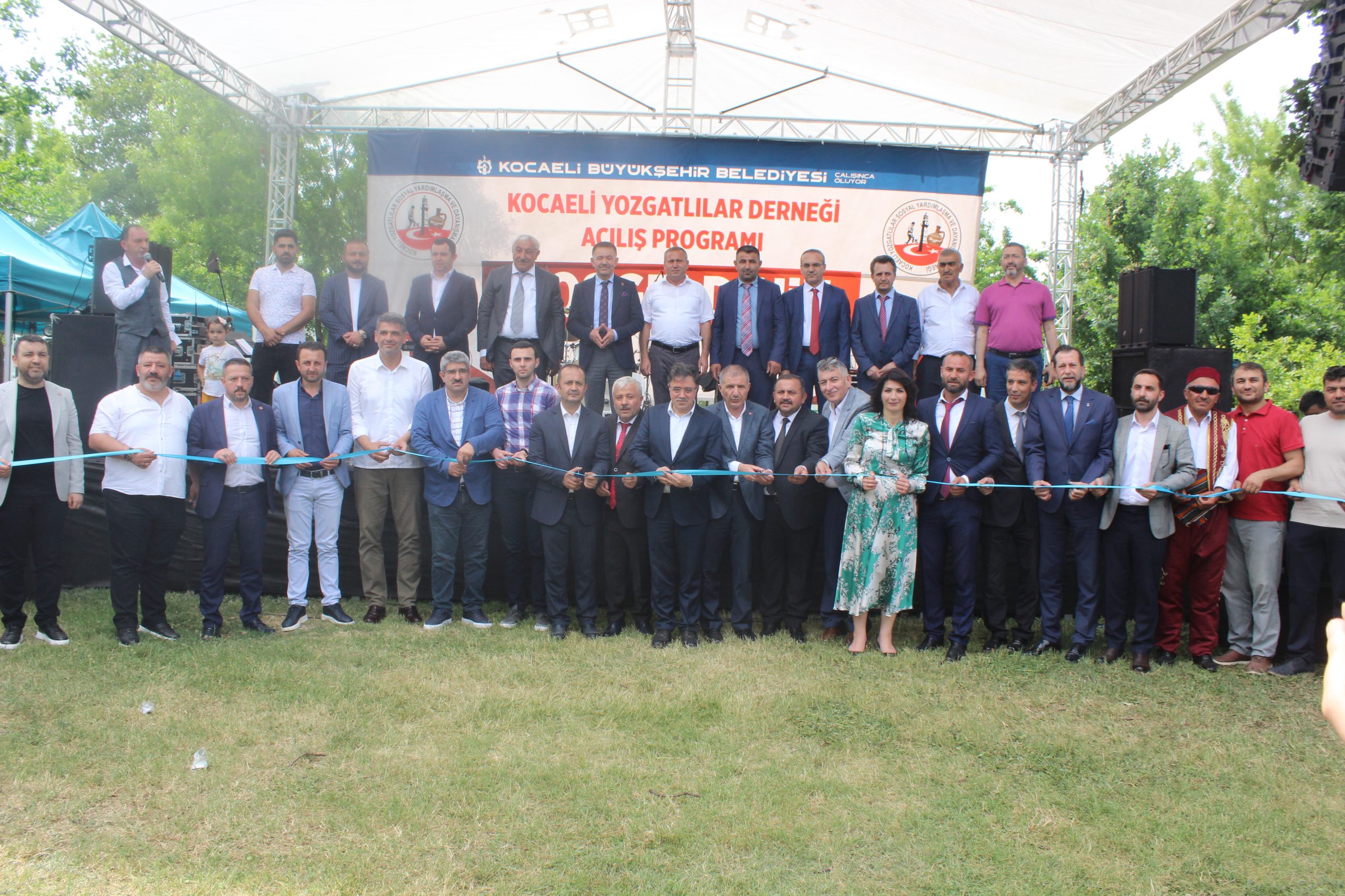 Kocaeli Yozgatlılar Derneği hizmet binası düzenlenen törenle açılışı gerçekleştirildi.