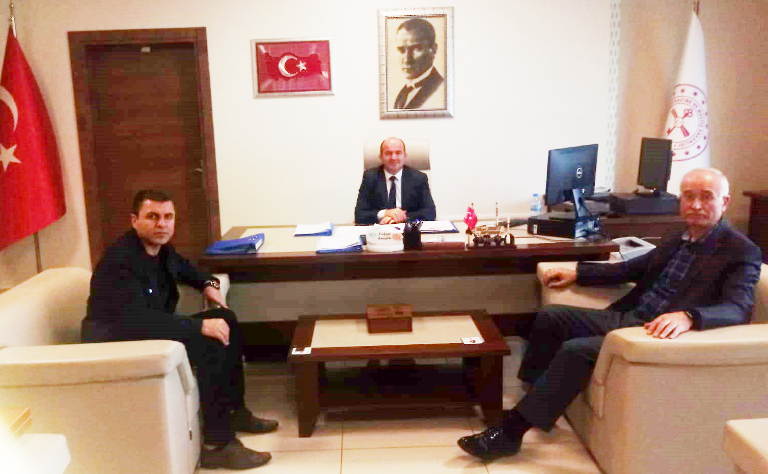 Yozgat’ın Boğazlıyan ilçesinde 1998-2003 yılları arsında memuriyet hayatına başlayan Yüksel