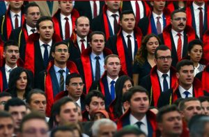 Hakimler ve Savcılar Kanunu ile Bazı Kanunlarda Değişiklik Yapılmasına Dair