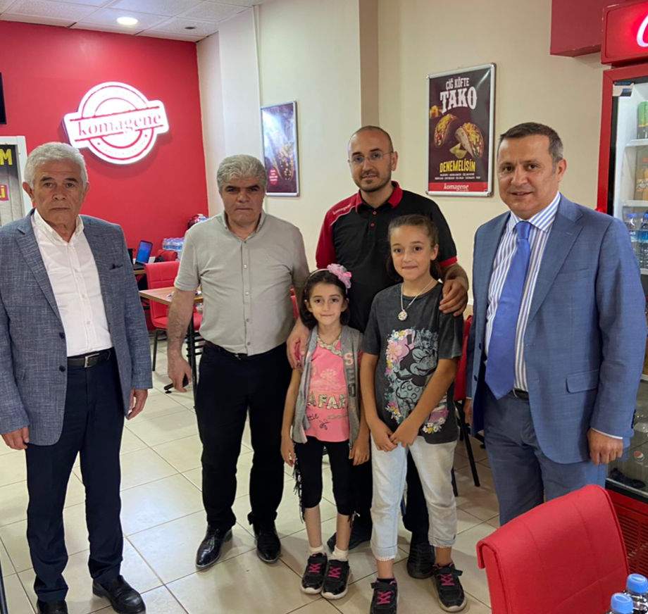 DEVA Partisi İl Başkanı İsmail Yılmaz, beraberinde yönetim kurulu üyeleri