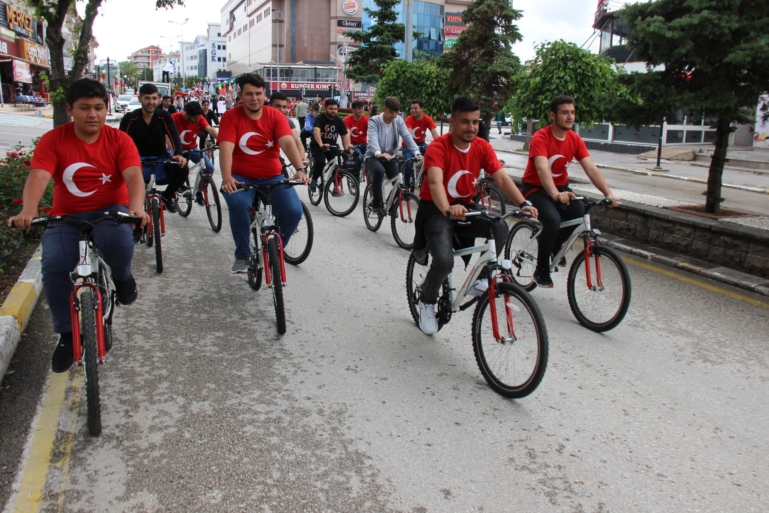 Yozgat Bozok Üniversitesi 2021-2022 Öğretim Yılı Mezuniyet töreni ve YOBÜ