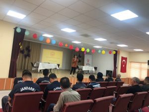 Yozgat’ın Saraykent ilçesinde muhtarlara, kamuda çalışan personel ve halka yönelik