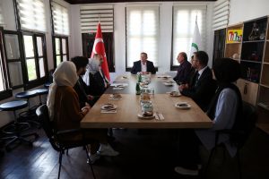 Yozgat Valisi Ziya Polat, bağımlılıkla ilgili sorunlar yaşayan kişilere psikolojik