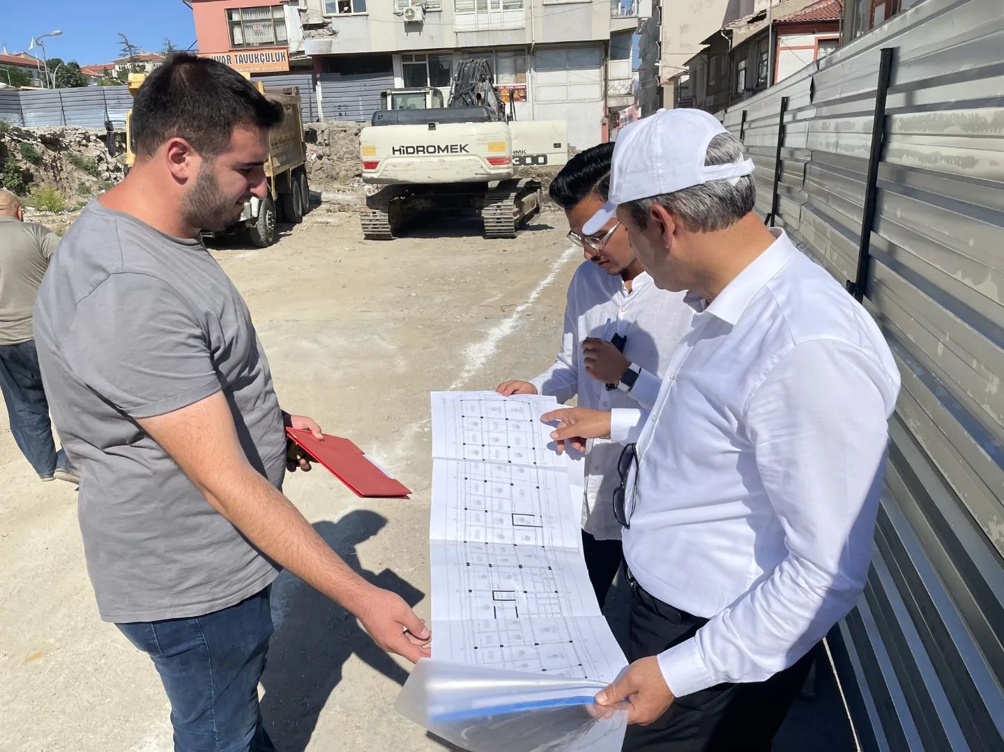 Yozgat Belediyesi tarafından geçtiğimiz günlerde ihalesi yapılan Yeni Hal, İş