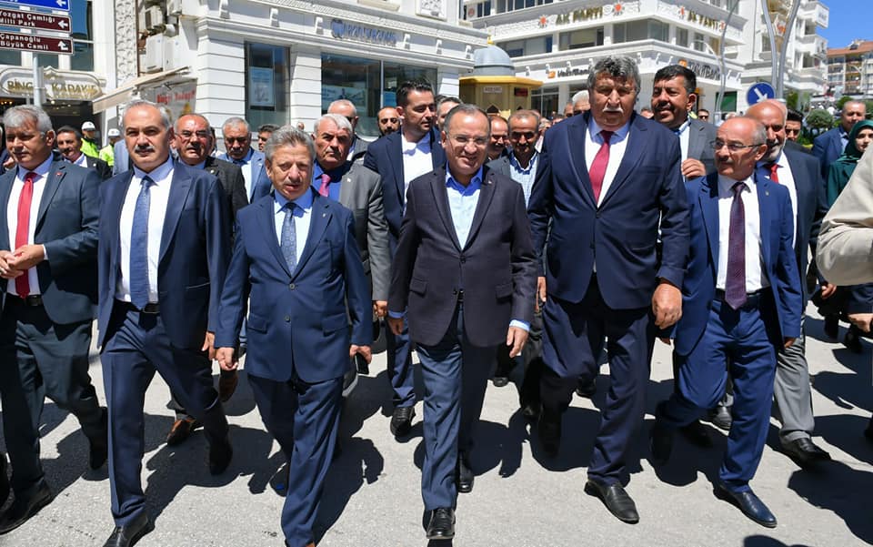 Adalet Bakanı Bekir Bozdağ, Ak Parti Şefaatli ve Yenifakılı İlçe