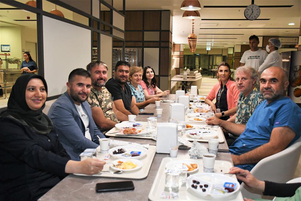 Yozgat Şehir Hastanesi Başhekimi Uz Dr Mustafa Kozan, hastanede gece