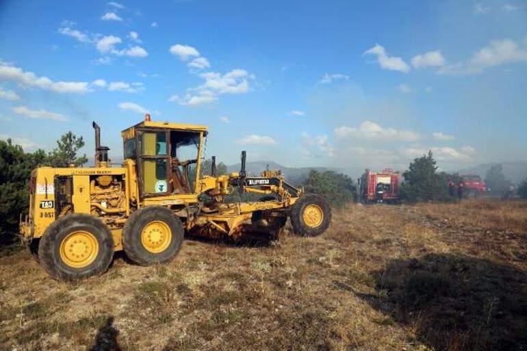 Yozgat’ta meydana gelen orman yangınında 15 dekarlık ormanlık alan zarar