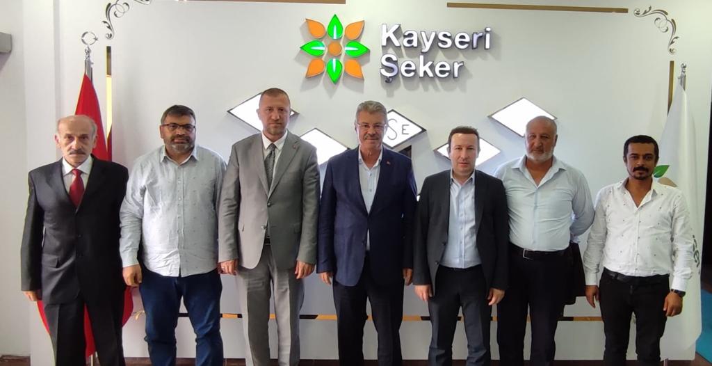 Kayseri Yozgatlılar Federasyonu Genel Başkanı Deniz Çağan ve yönetim kurulu