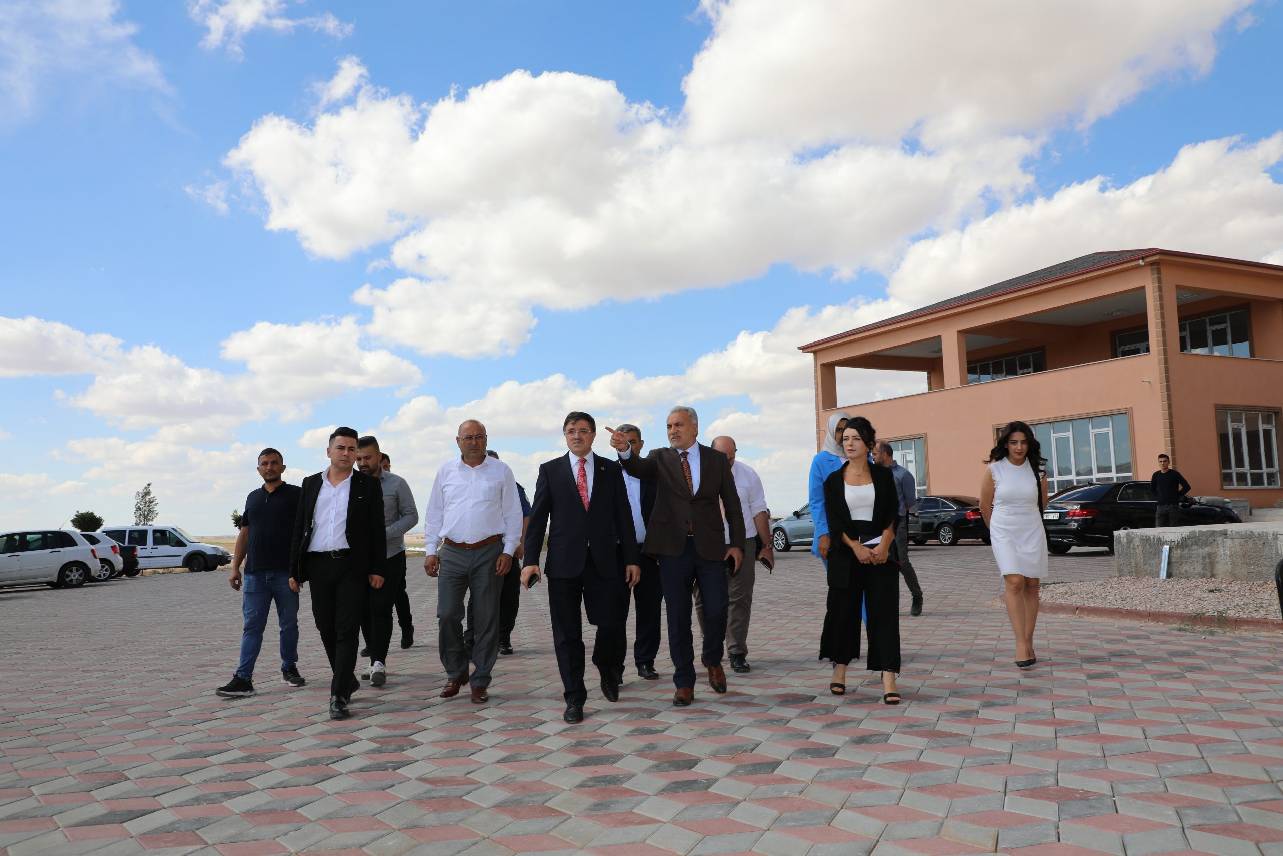 AK Parti Yozgat Milletvekili Yusuf Başer ve beraberinde İl Başkanı