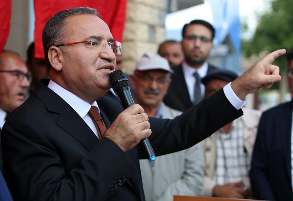 Adalet Bakanı Bekir Bozdağ, “İnsanların tercihlerine, inanç, din ve vicdan