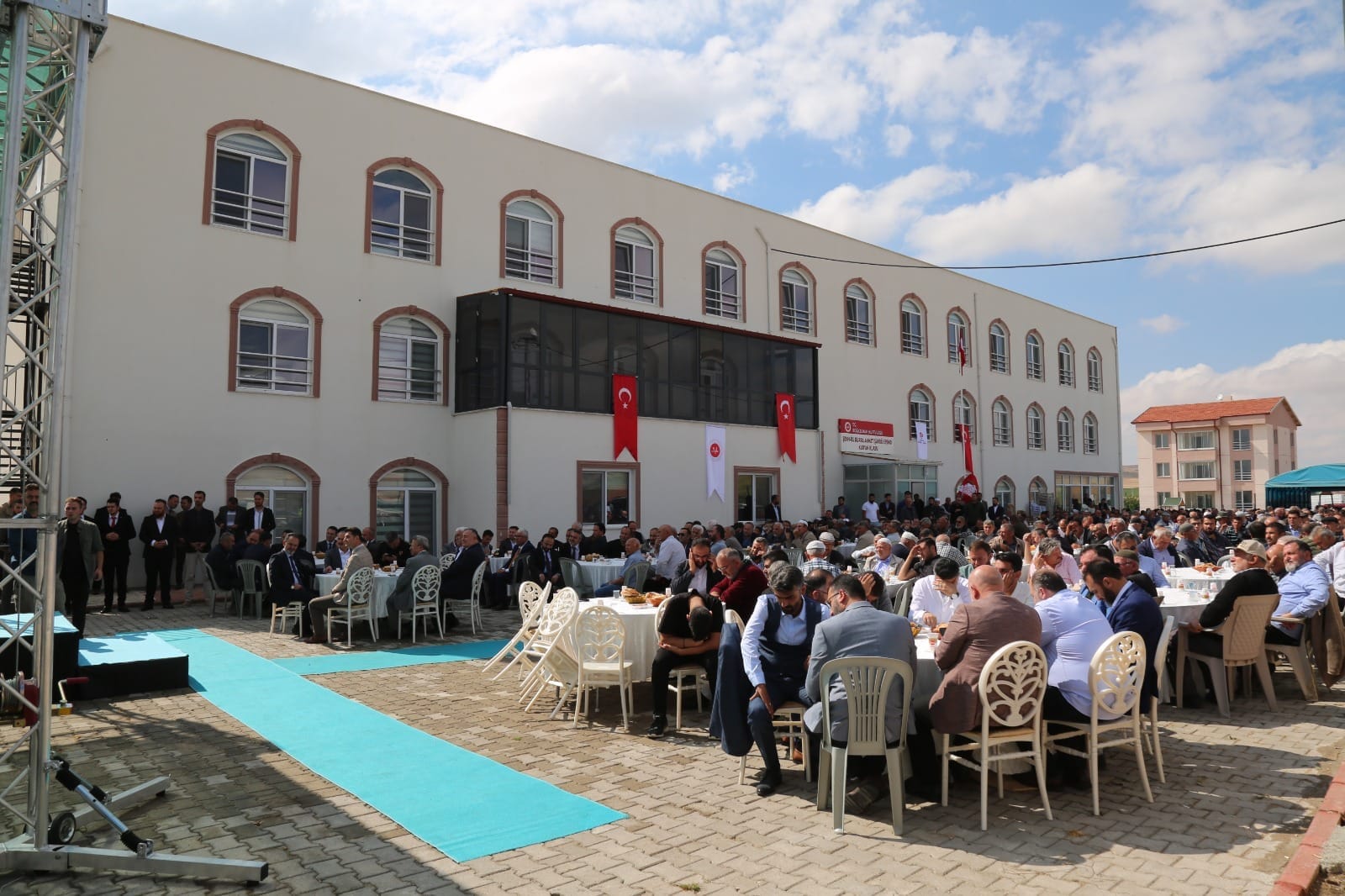 Boğazlıyan İlçesine bağlı Ovakent Beldesi'nde yapımı tamamlanan Şeyh-ül Kurra Ahmet