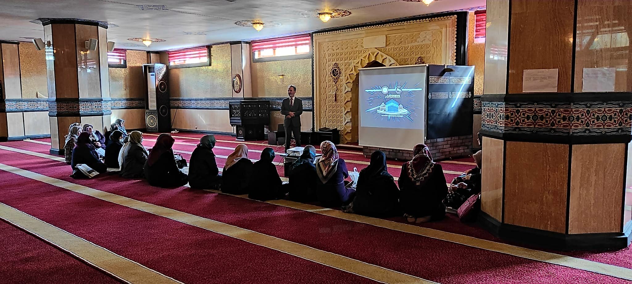 Yozgat İl Müftülüğü tarafından umreye gidecek vatandaşlar için Umre Yolcuları