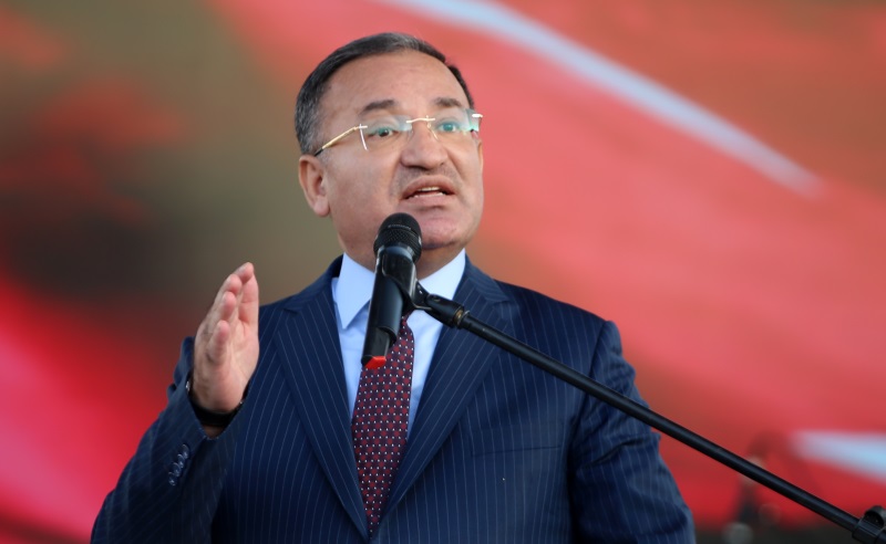 Adalet Bakanı Bekir Bozdağ, Bursa Uludağ Üniversitesinin akademik yıl açılış