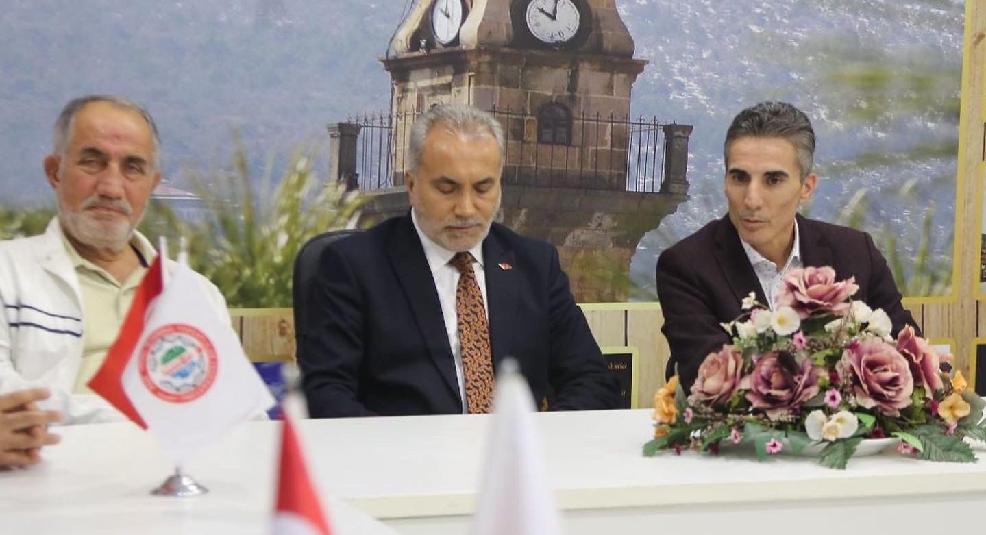 İstanbul Yozgatlılar Federasyonu ve Yozgat Vakfı’nı ziyaret eden Bozok Üniversitesi