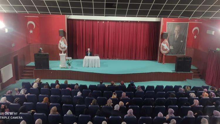 Sorgun Müftülüğü tarafından ilçede kadınlara yönelik Peygamberimiz, Cami ve İrşat