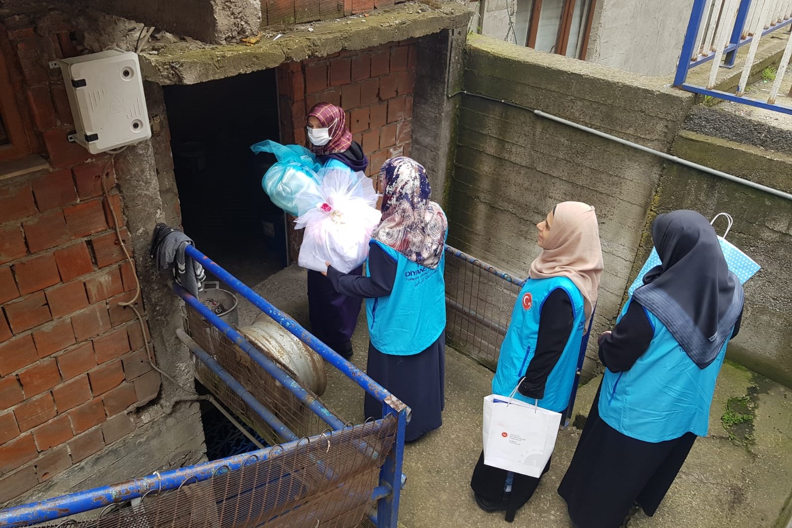 Türkiye Diyanet Vakfı, (TDV) “Hayata Başlarken” projesi kapsamında 7 bin