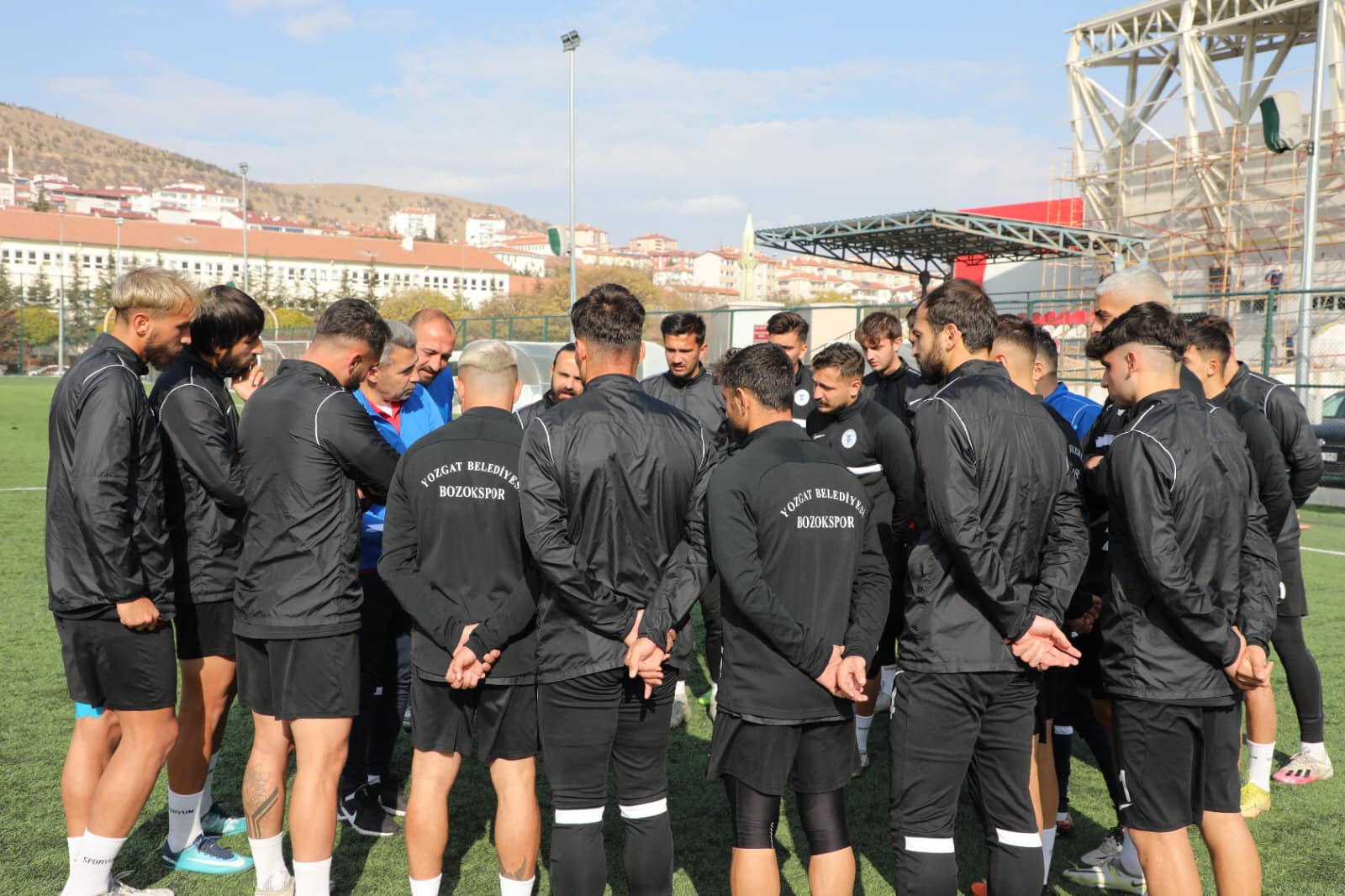 Yozgat Belediyesi Bozokspor Teknik Direktörü Adnan Avcu, Mucurgücü müsabakası öncesi