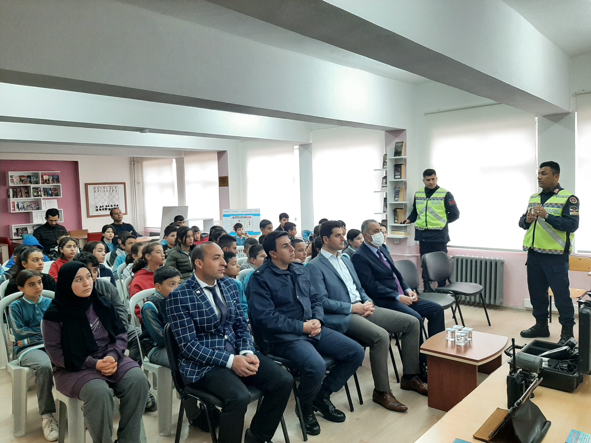 Boğazlıyan Kaymakamlığı tarafından öğrencilerde trafik bilinci oluşması için trafik semineri