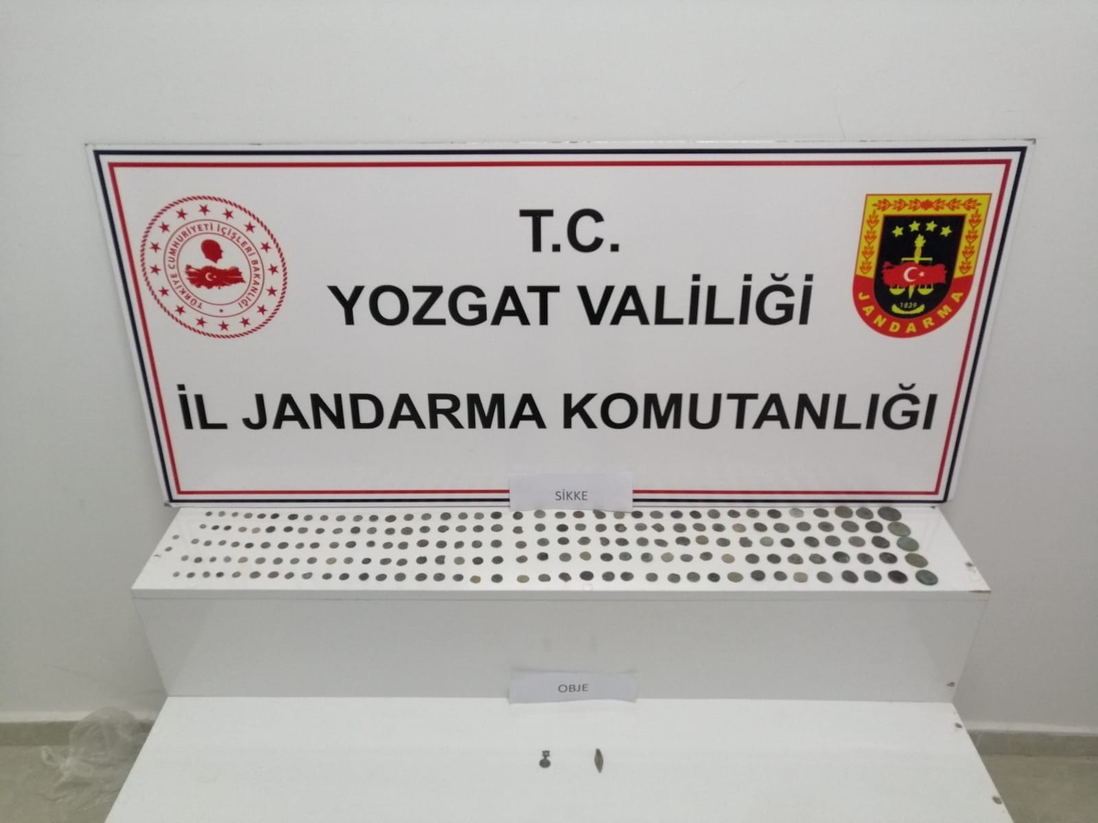 Yozgat İl Jandarma Komutanlığı tarafından düzenlenen operasyonda 192 adet tarihi