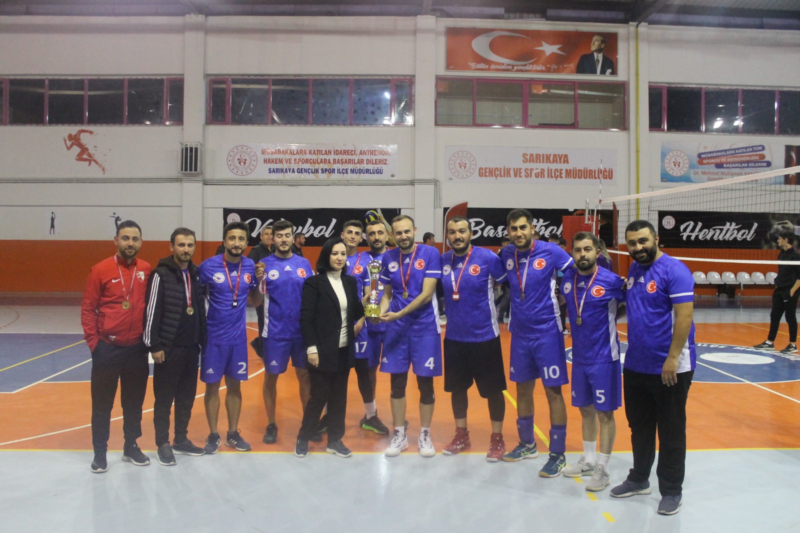 Sarıkaya Gençlik ve Spor İlçe Müdürlüğü tarafından düzenlenen voleybol turnuvası