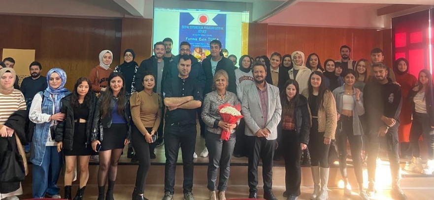 Tokat Gönüllü Turizm elçisi Fatma Esin Tuna Yozgat Bozok Üniversitesi