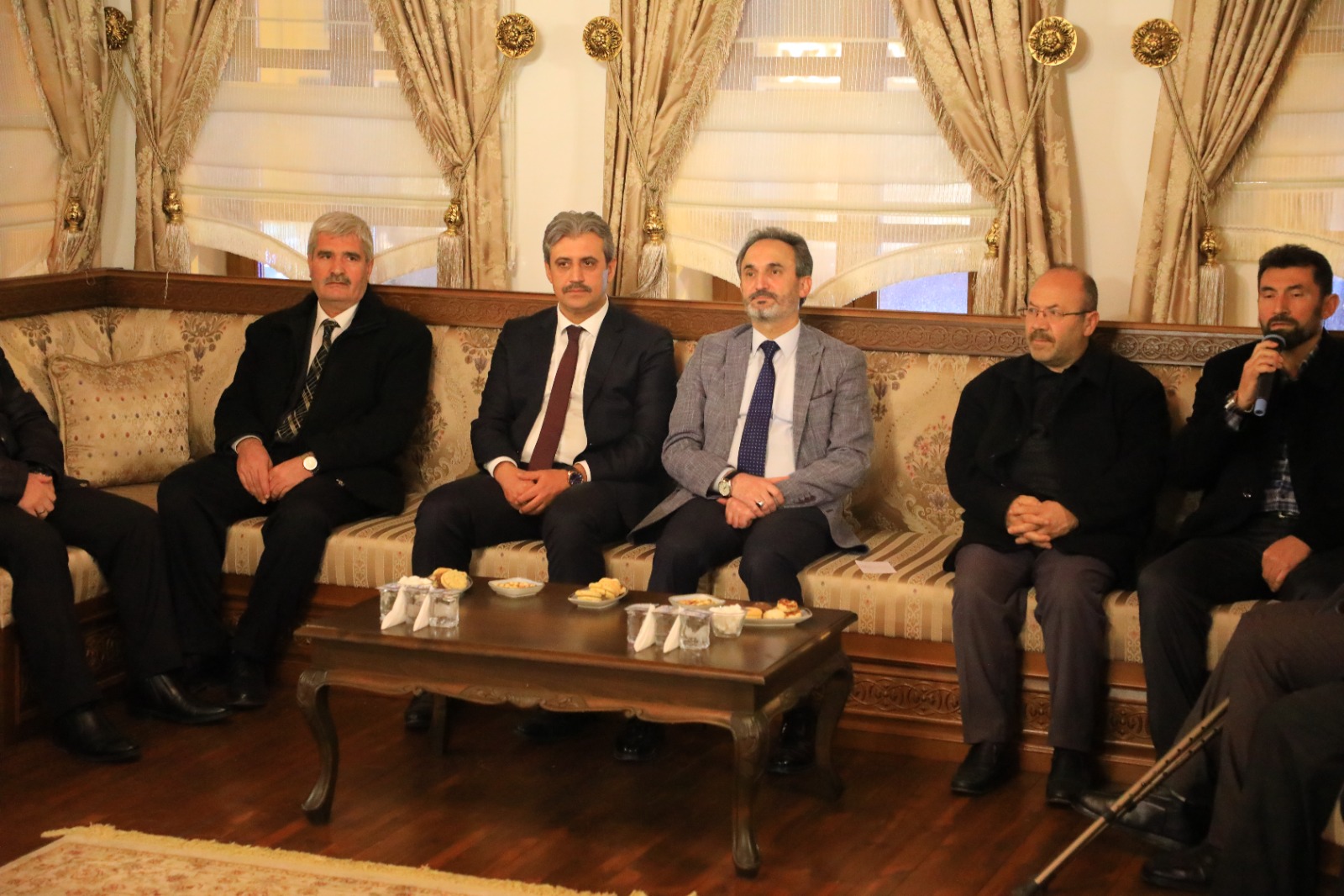 Yozgat Belediyesi tarafından her hafta Çarşamba günleri düzenlenen söyleşileri programları Eğitim ve