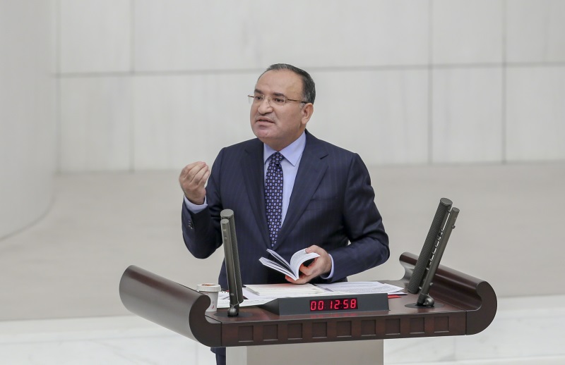 Adalet Bakanı Bekir Bozdağ, “Kadına karşı şiddetle mücadele bizim hükümetlerimizin