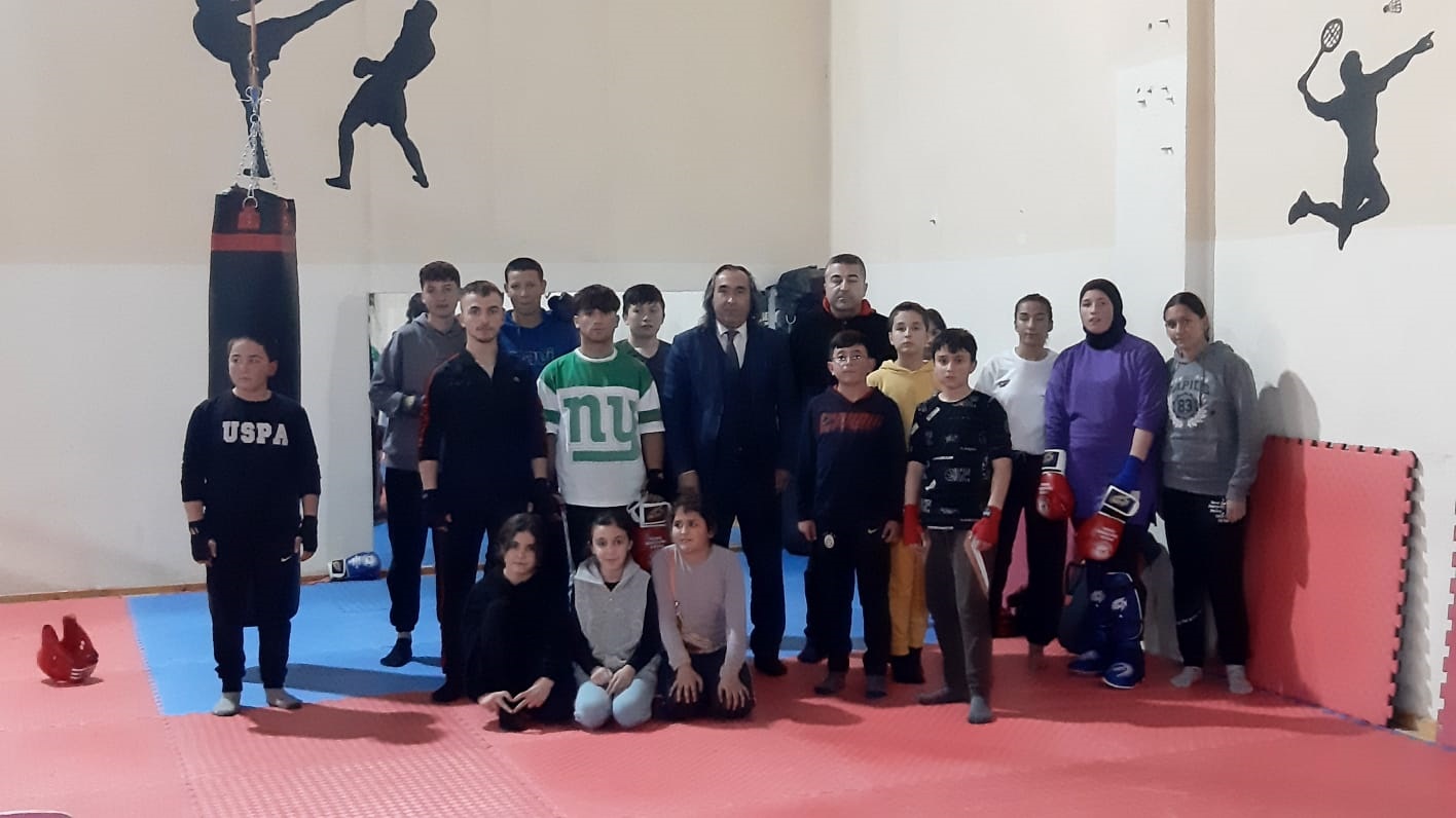 Gelecek Partisi Yozgat İl Başkanı Ömer Aydoğmuş Kick Boks Federasyonu