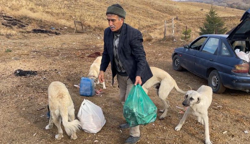 Yozgat'ta Bekir Korkmaz, isimli duyarlı bir vatandaş yaz kış demeden