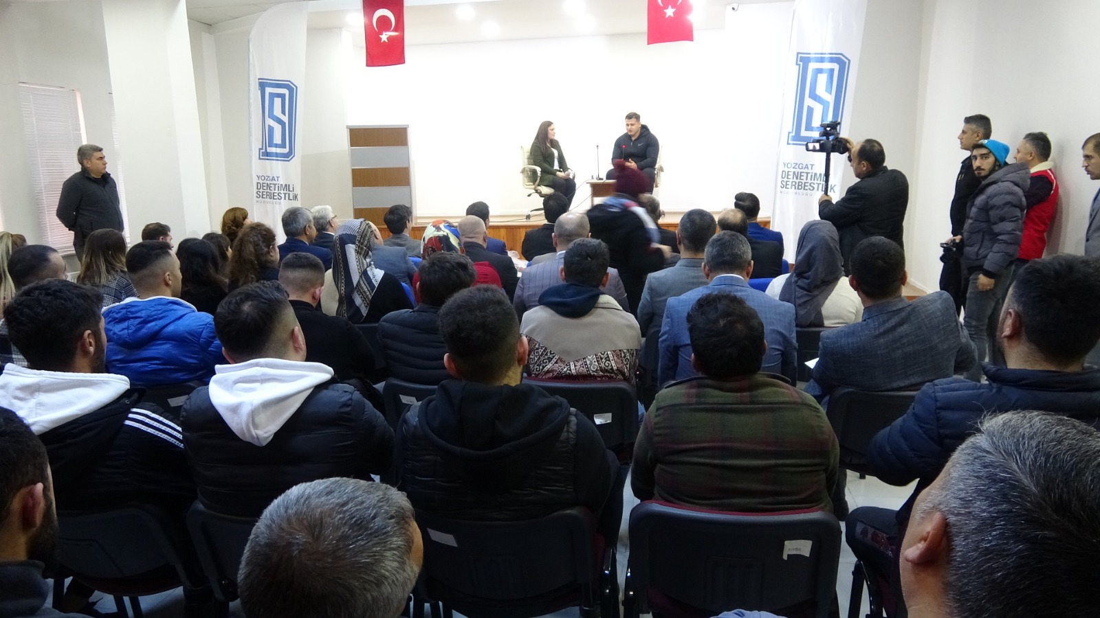 Milli güreşçi Rıza Kayaalp, bağımlılıkla mücadele kapsamında Yozgat’ta denetimli serbestlik