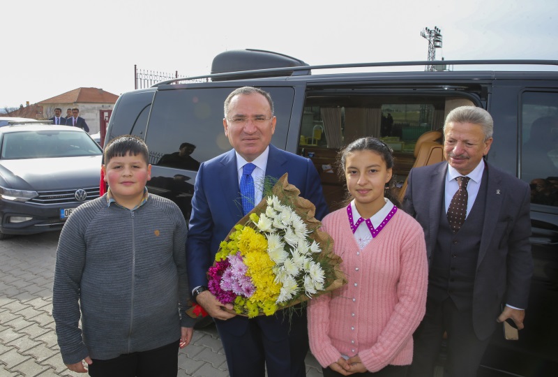 Adalet Bakanı Bekir Bozdağ, “Çocukların cinsel istismarı, din, ahlak, hukuk,
