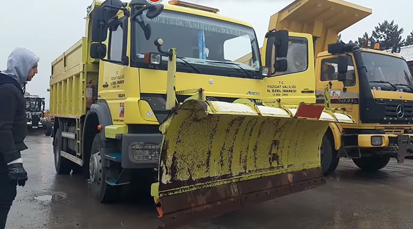 Yozgat İl Özel İdaresi tarafından Karla mücadele ekipleri hazırlıklarını tamamladı.