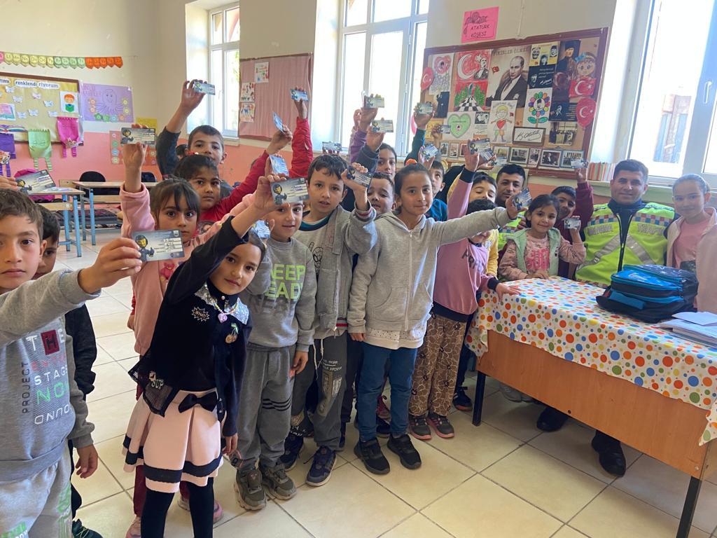 Yozgat İl Jandarma Komutanlığı Trafik Jandarması ekiplerince, “Trafik Dedektifleri Projesi”