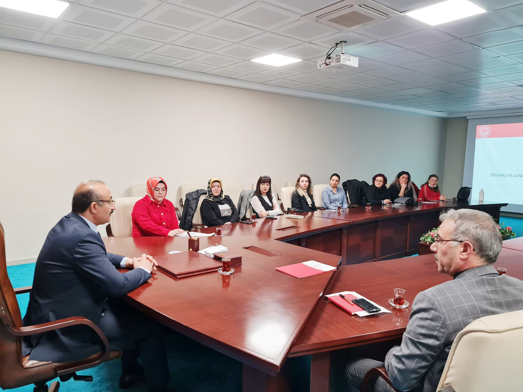 Yozgat Aile ve Sosyal Hizmetler İl Müdürlüğü ilde faaliyetini sürdüren  8