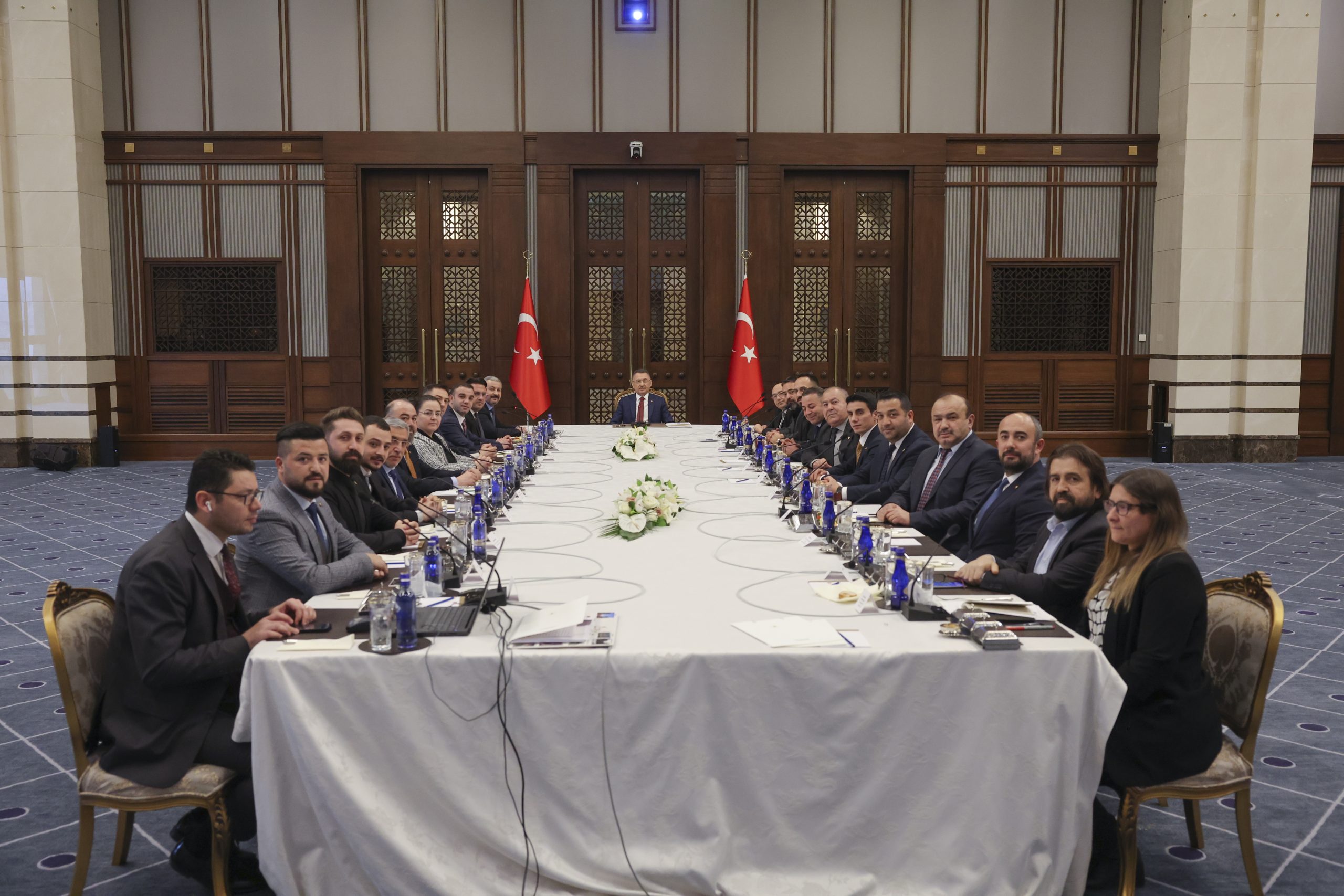 Yozgat Ticaret ve Sanayi Odası Başkanı Taylan Alakoç ve yönetimini