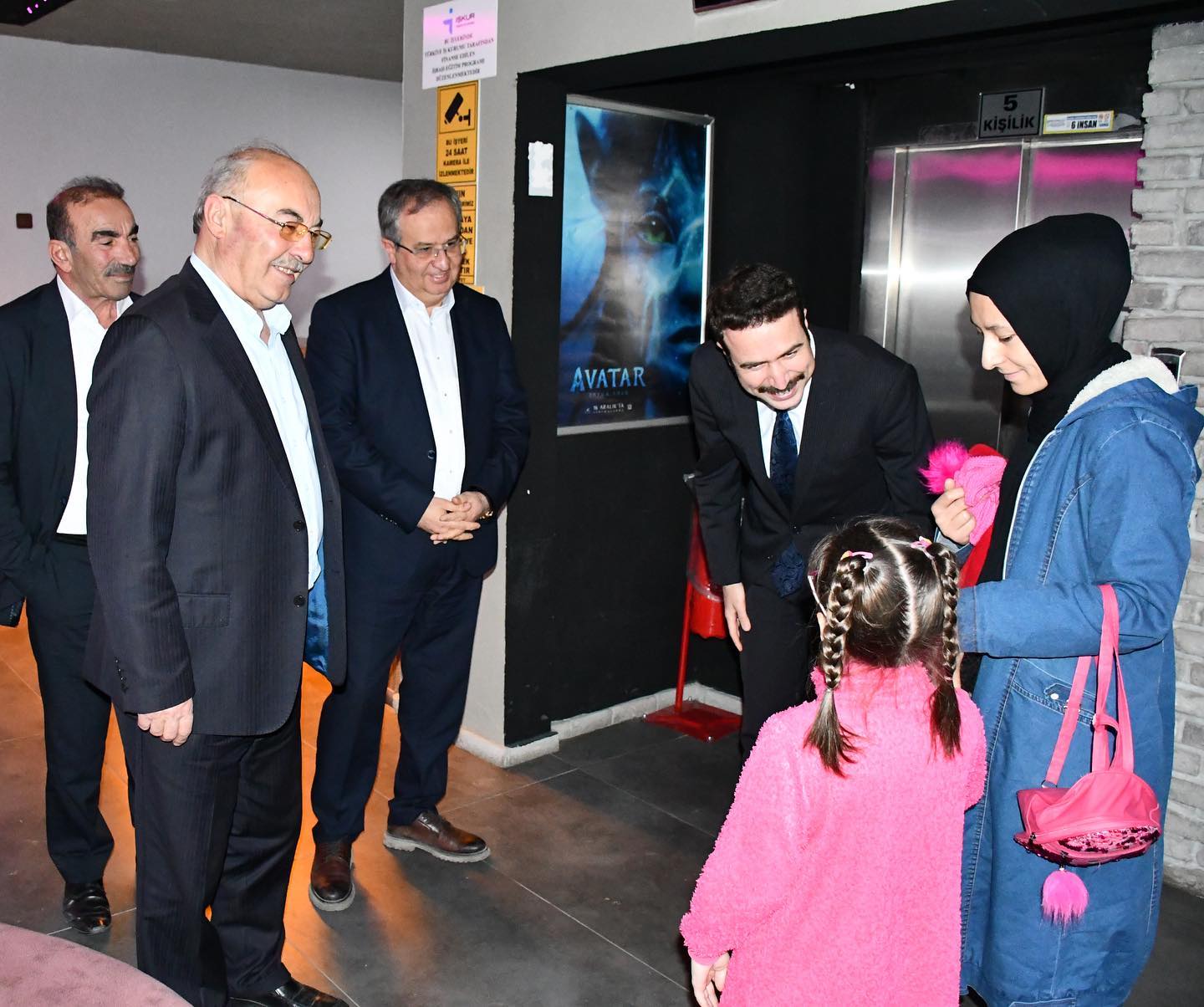 Saraykent Kaymakamlığı, Milyonların Hikayesi Projesi kapsamında ilçedeki öğrencileri Buğday Tanesi