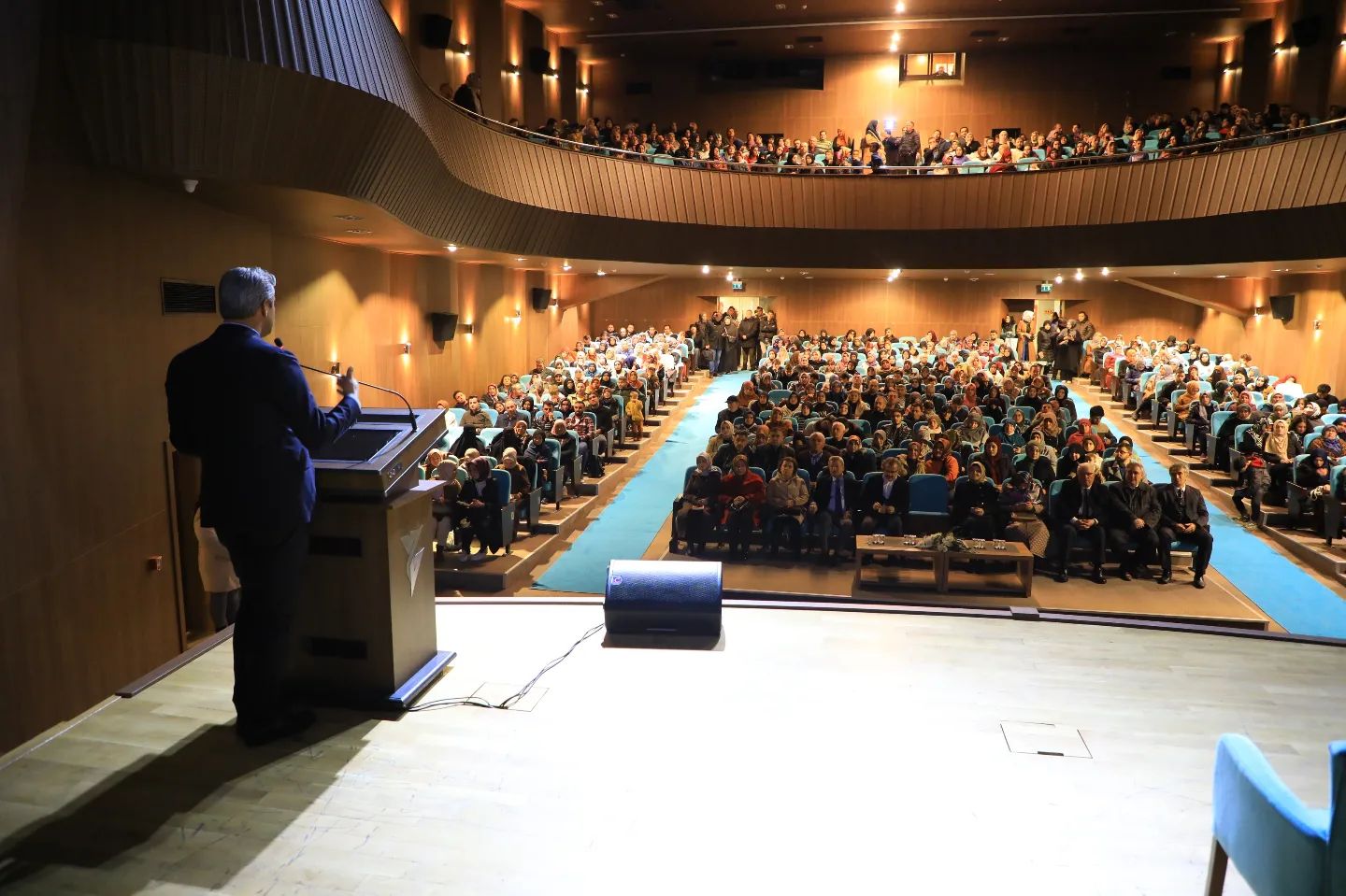 Yozgat Belediyesi tarafından Aylık Gönül Söyleşileri programı kapsamında Eğitimci- Yazar