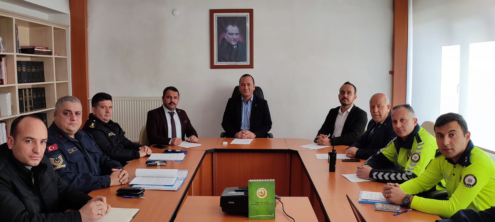 Yozgat’ın Akdağmadeni İlçesinde kış mevsimi şartlarıyla mücadelede alınacak tedbirlerle ilgili