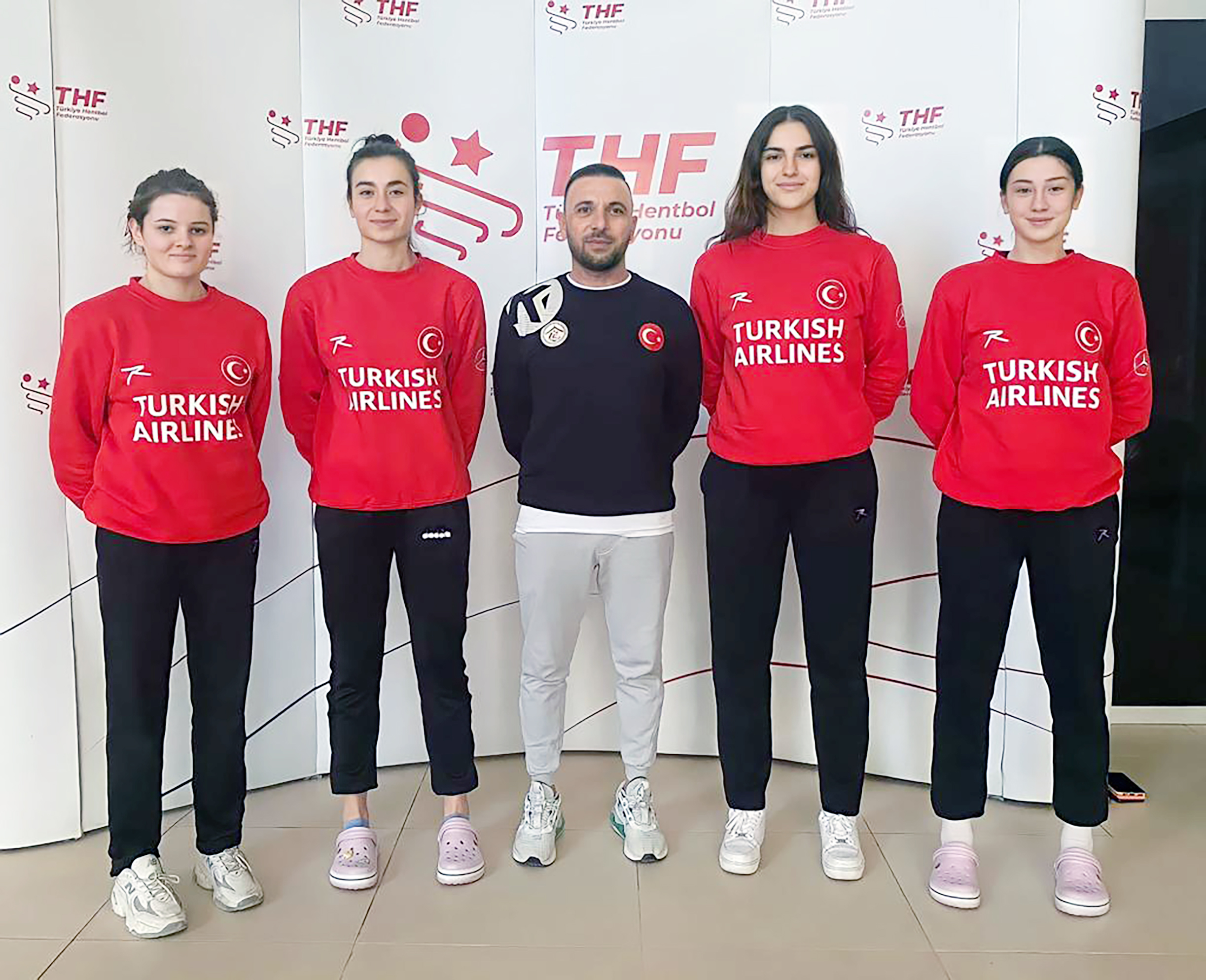 Hentbol Kadınlar Birinci Ligi A Grubunda mücadele eden Yozgat Aile