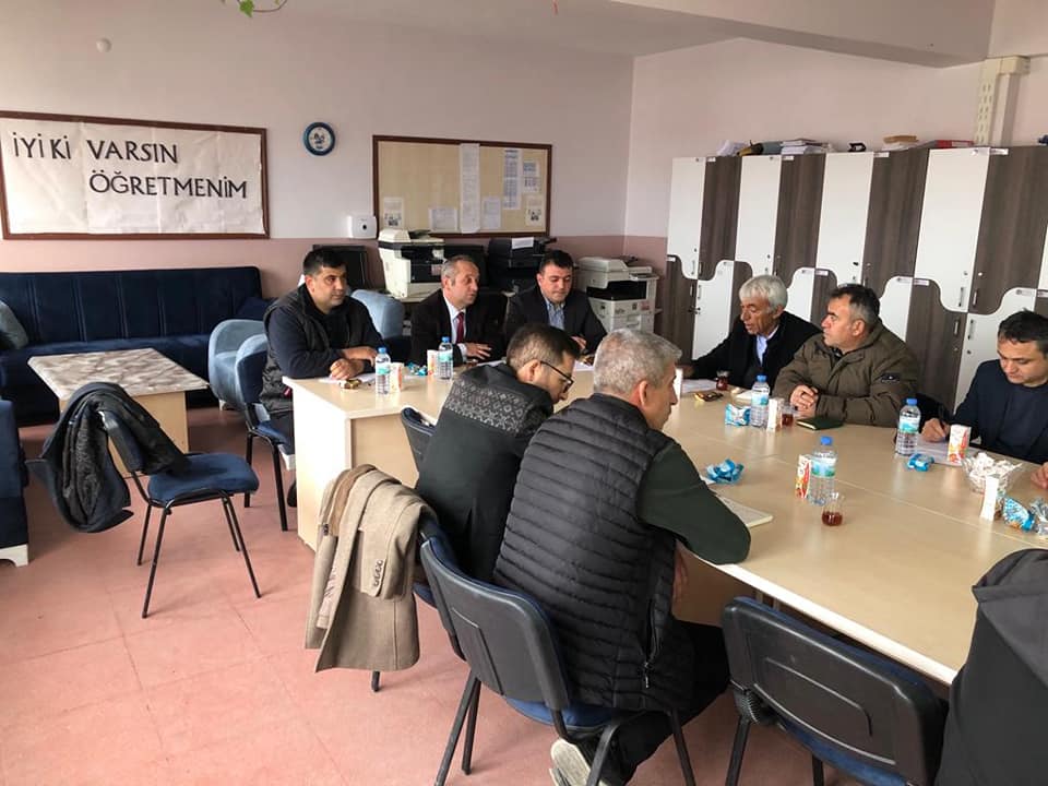Yozgat’ın Sarıkaya ilçesinde İlçe Milli Eğitim Müdürü Cüneyt Yoldaş geçtiğimiz