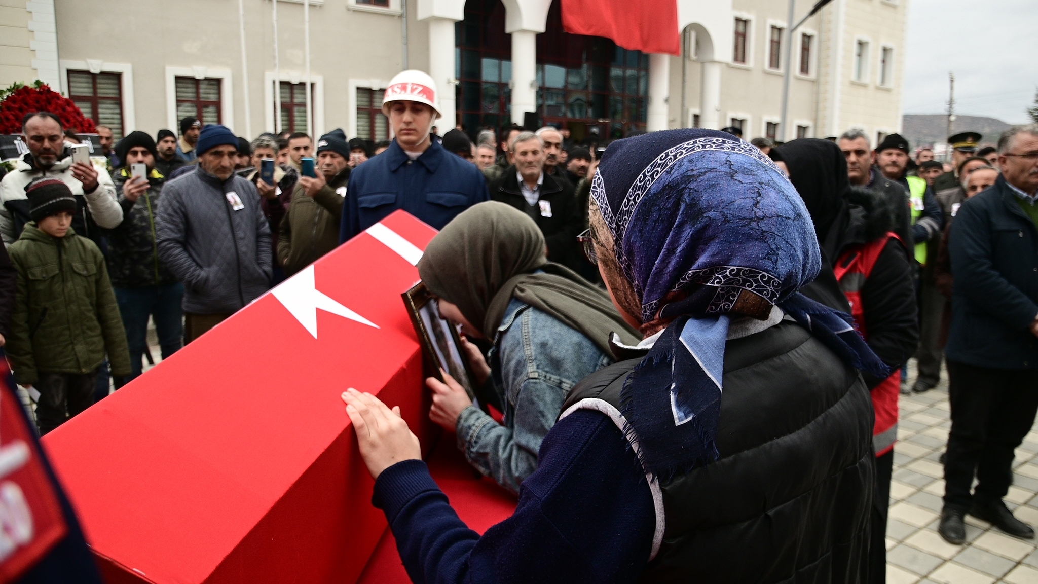 Geçtiğimiz gün Ağrı'nın Doğubayazıt ilçesinde askeri aracın şarampole devrilmesi sonucu
