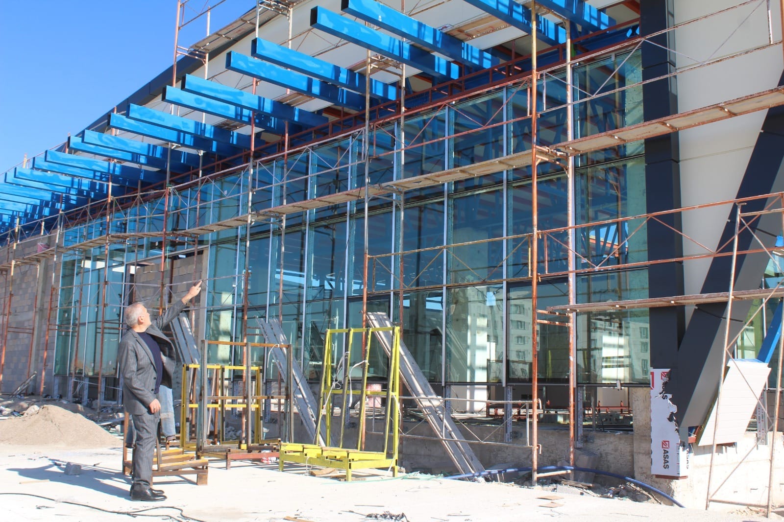 Yozgat’ın Boğazlıyan ilçesine belediye tarafından projelendirilen yeni terminal binasında inşaat
