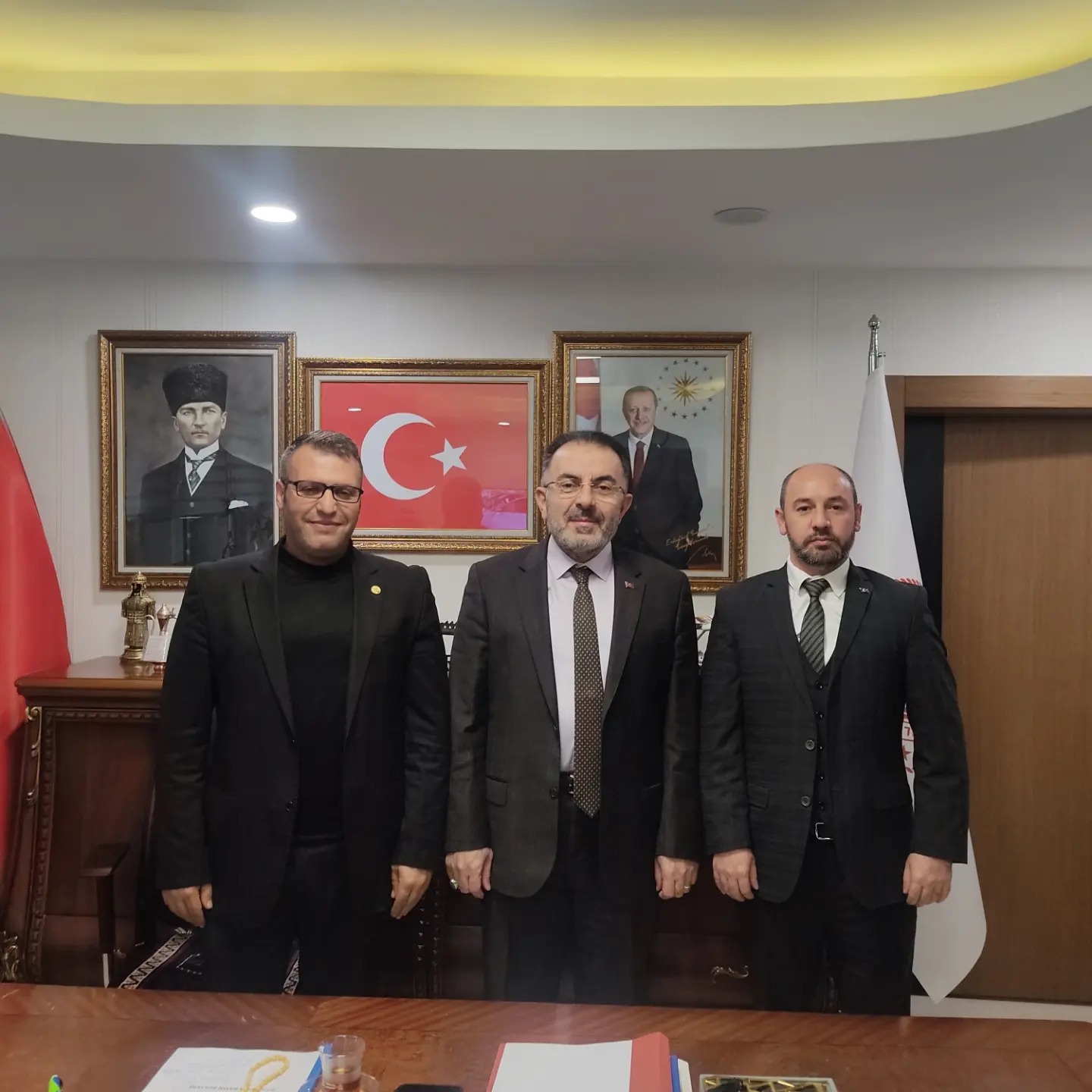 Türk-İş Konfederasyonuna bağlı sendika temsilcileri Çalışma ve Sosyal Güvenlik Bakan