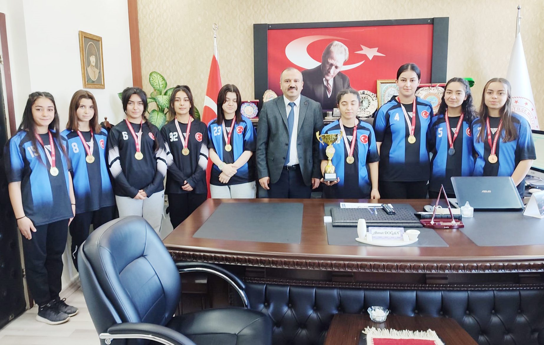 Yozgat genelinde gerçekleştirilen okul sporları turnuvaları neticesinde Saraykent ÇPAL Kız
