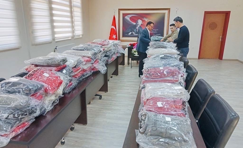 Yozgat’ın Çandır ilçesinde Kaymakamlık tarafından hayırseverlerin desteği ile temin edilen