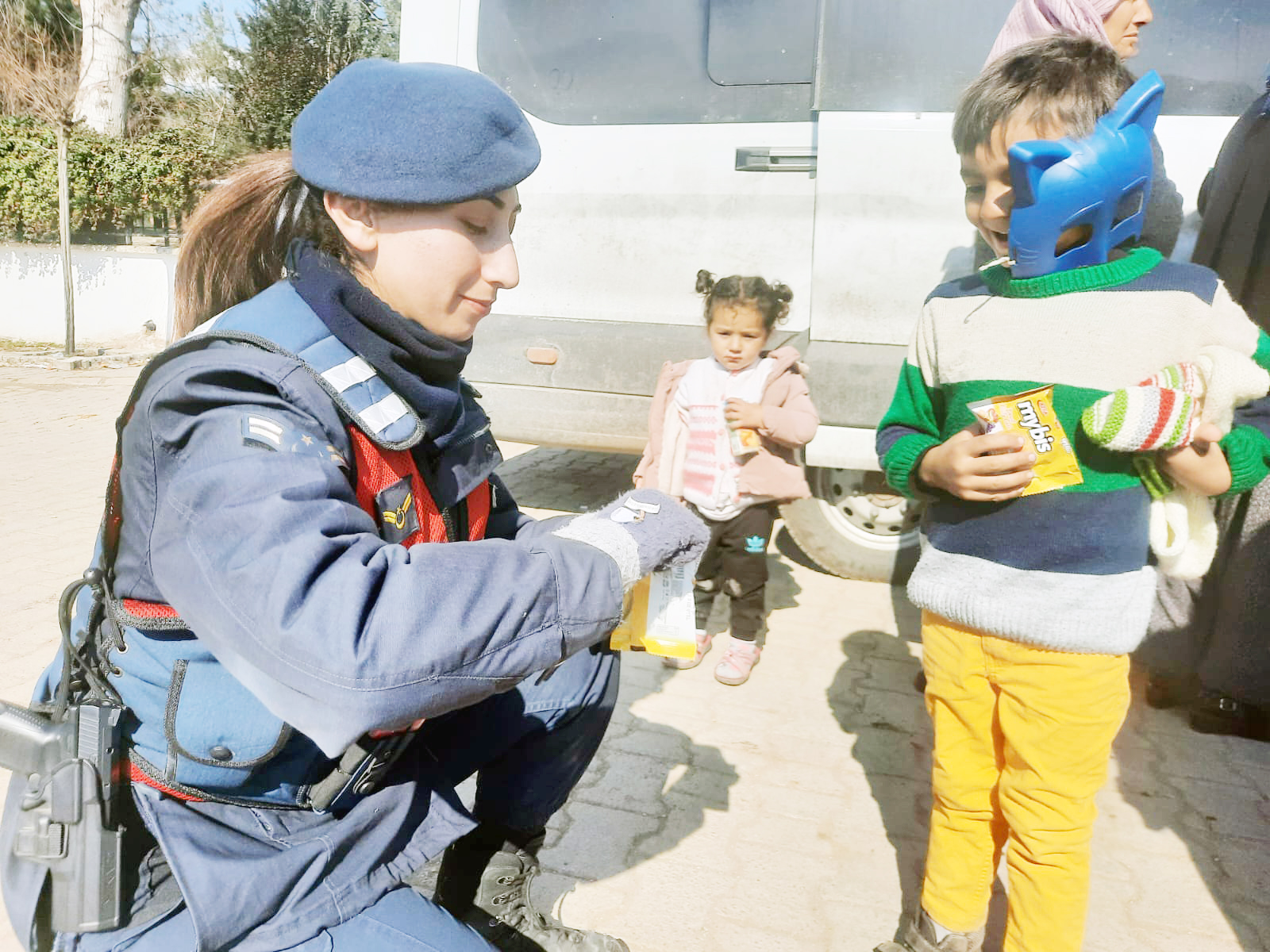 Yozgat’tan Gaziantep’e görevlendirilen kadın Astsubay, burada hem depremden zarar gören