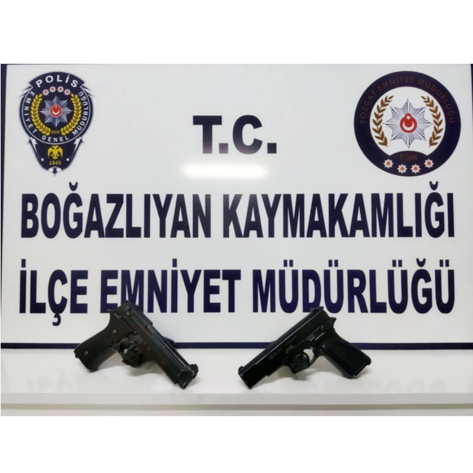 Yozgat’ın Boğazlıyan ilçesinde Emniyet Müdürlüğü ekipleri tarafından yapılan kontrolde ruhsatsız