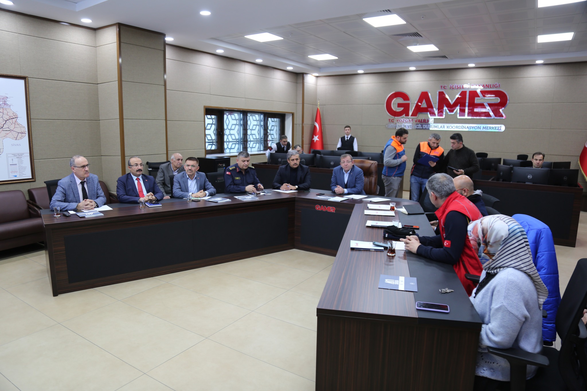 Yozgat Valisi Ziya Polat gece meydana gelen ve 10 kentin