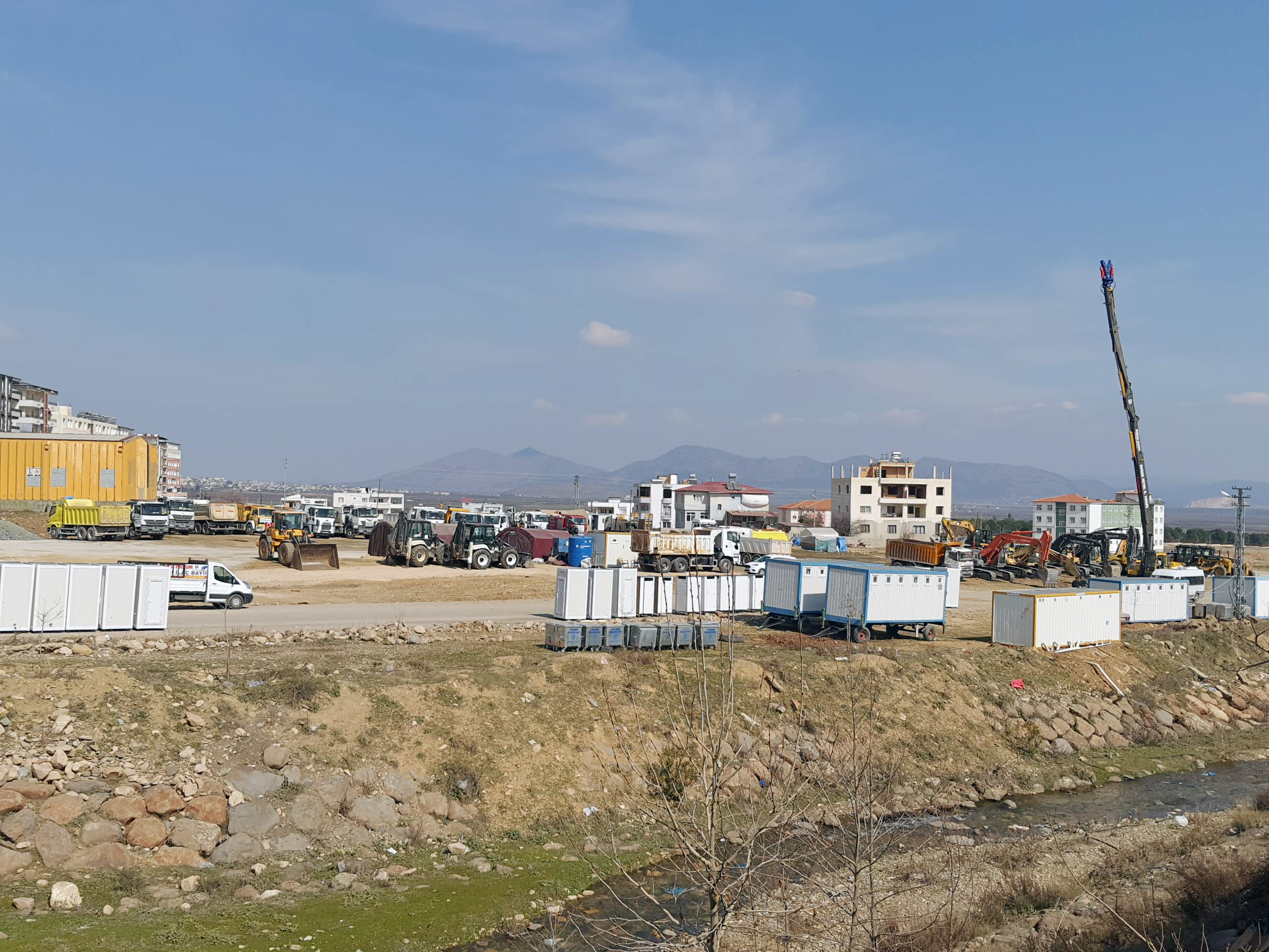 Yozgat İl Özel İdaresi ekipleri Hatay’ın Hassa ilçesinde yeni yaşam